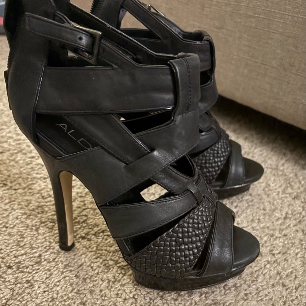 Aldo platforms - Picture 2 of 4